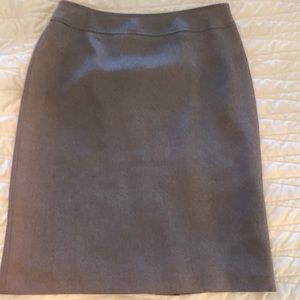 Casual Corner Annex grey skirt. Size 8.